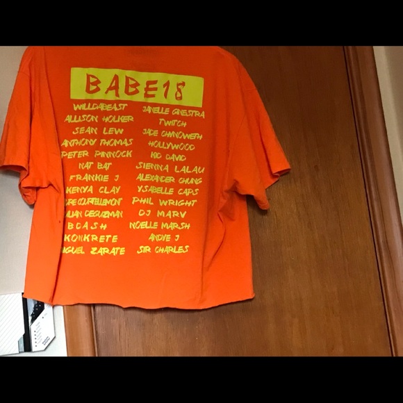 Crop T-shirt - Picture 3 of 3